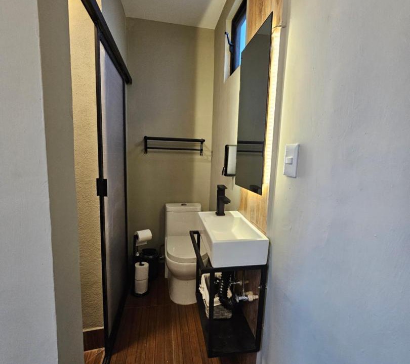Photo of Bathroom in Leon