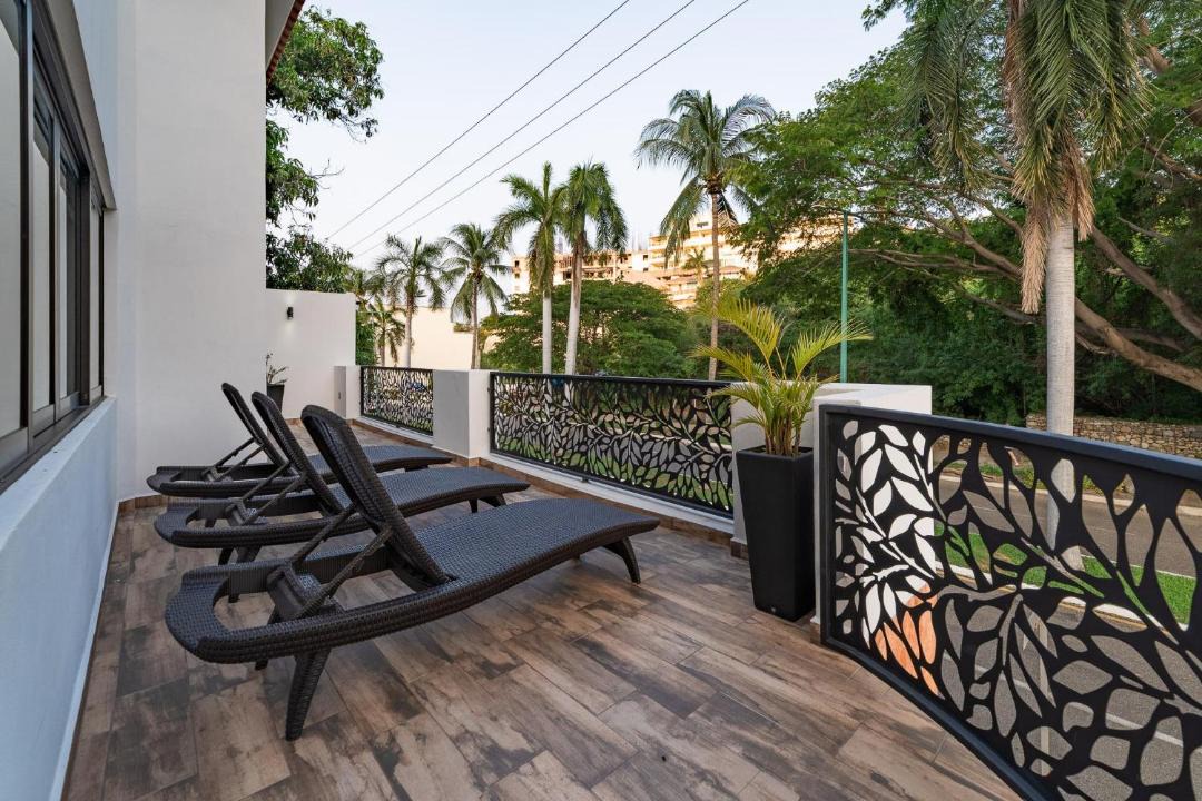 Photo of Patio Balcony in R