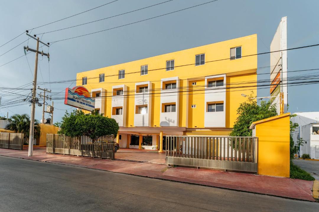 Photo of Buildings in Ciudad del Carmen