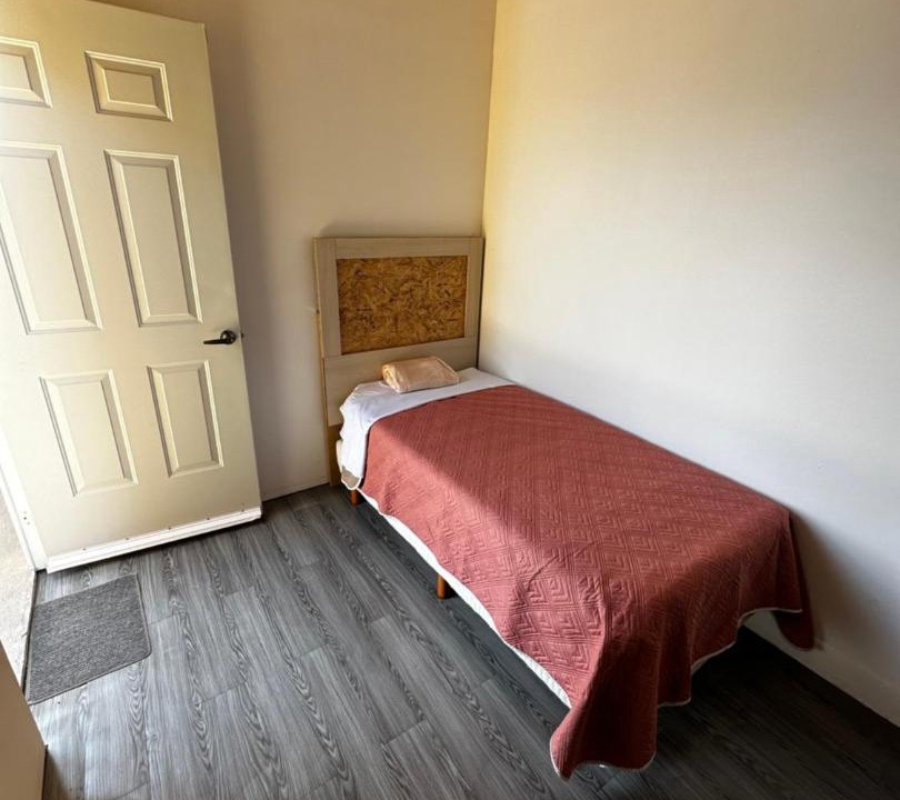 Photo of Bedroom in Luis Jimenez Figueroa