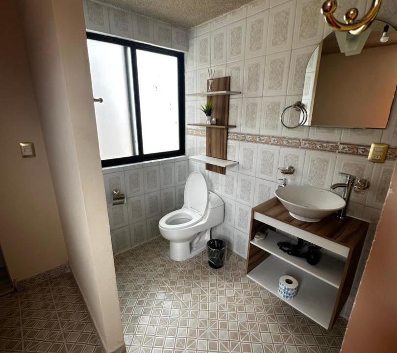Photo of Bathroom in Luis Jimenez Figueroa
