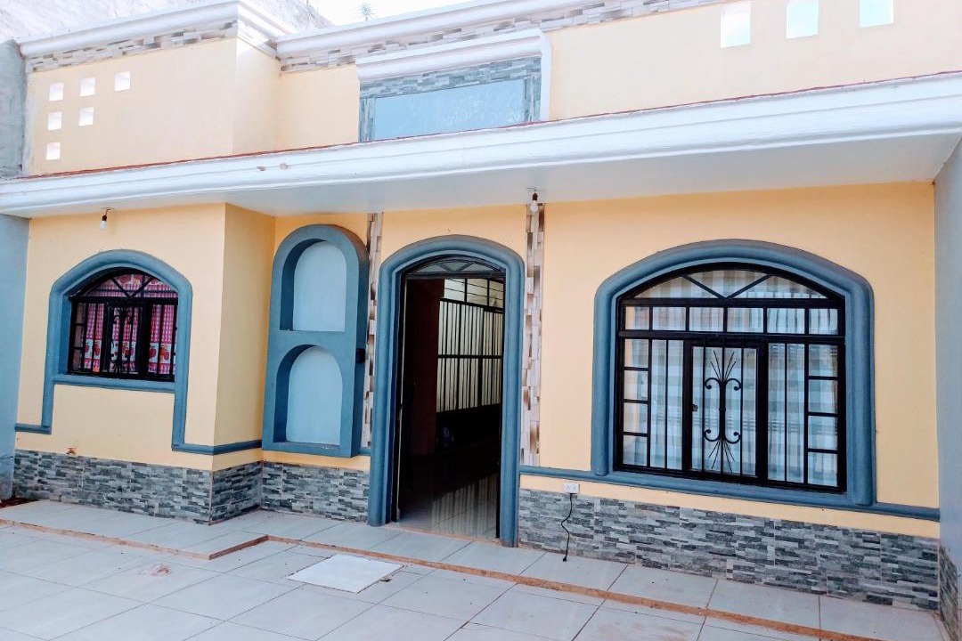 Photo of Buildings in Arandas