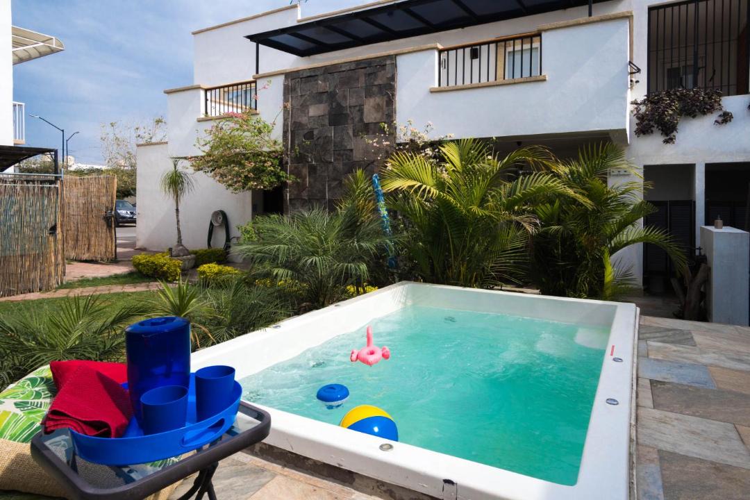 Photo of Others in Leon