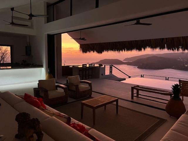 Photo of Livingroom in Playa Las Gatas