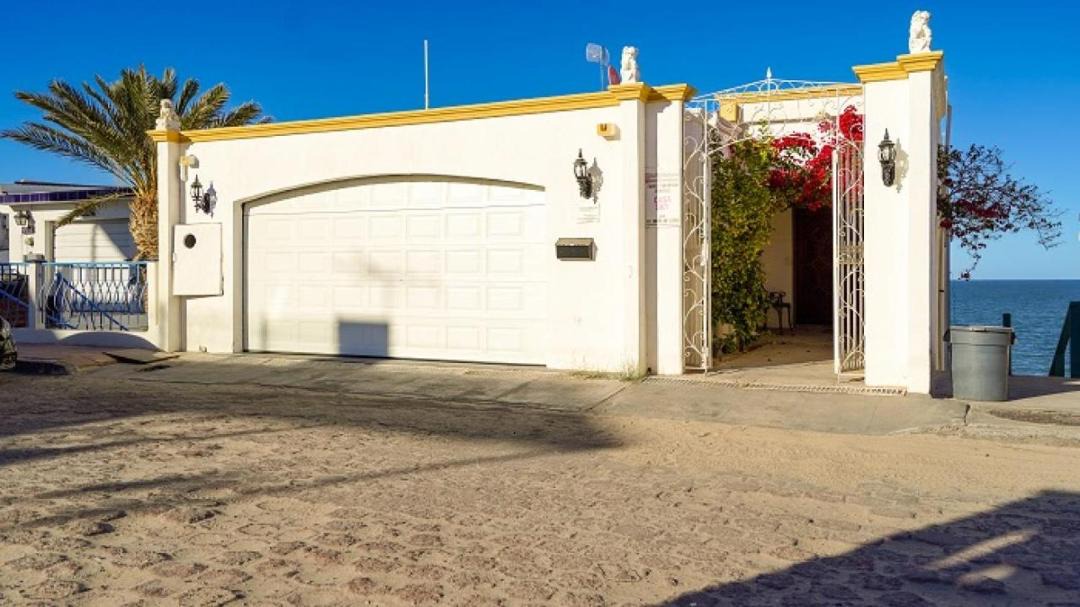 Photo of Buildings in Villas de Las Palmas