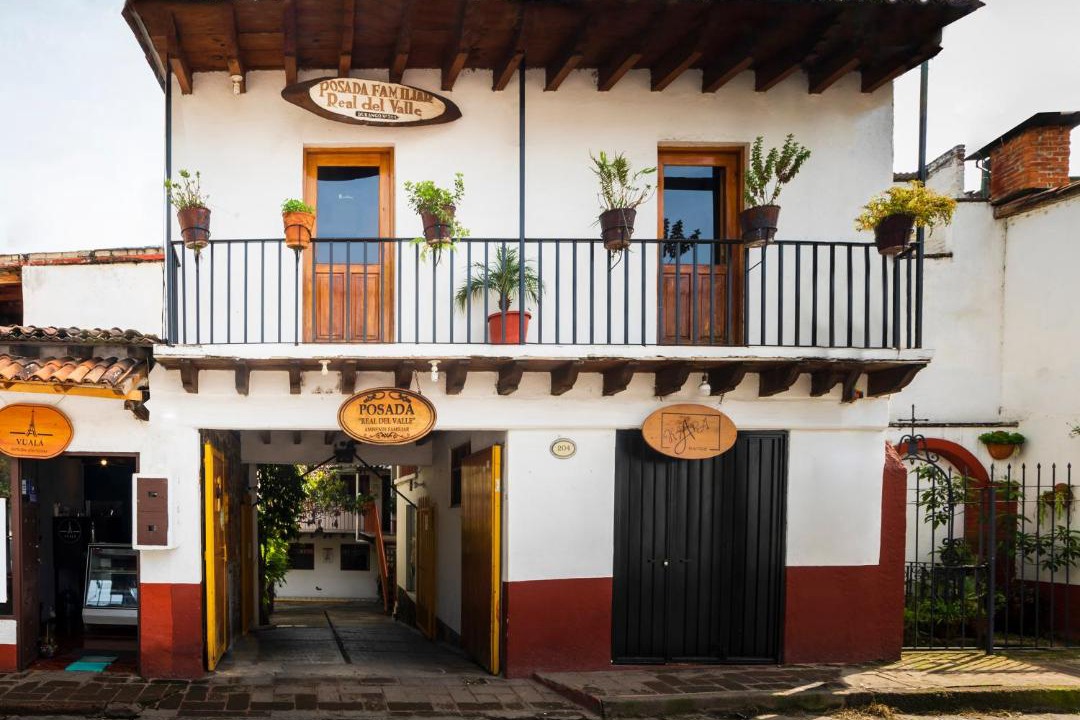 Photo of Buildings in Valle de Bravo