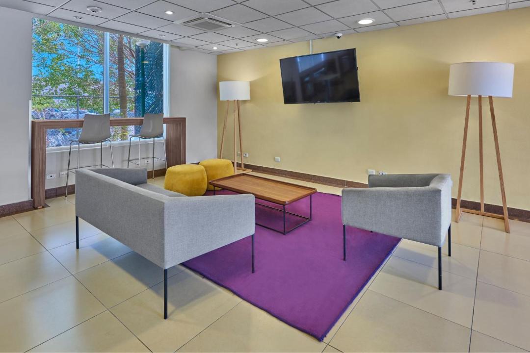 Photo of Livingroom in Area Ah