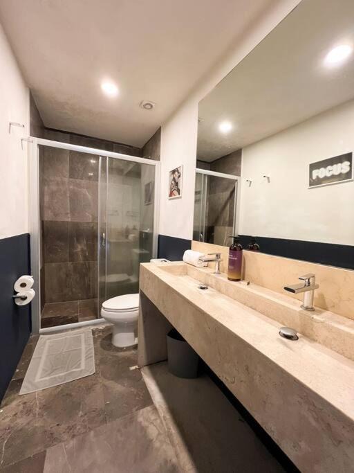 Photo of Bathroom in Reforma