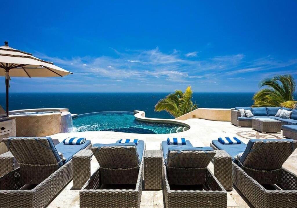 Photo of Patio Balcony in South Shore Hotel Area