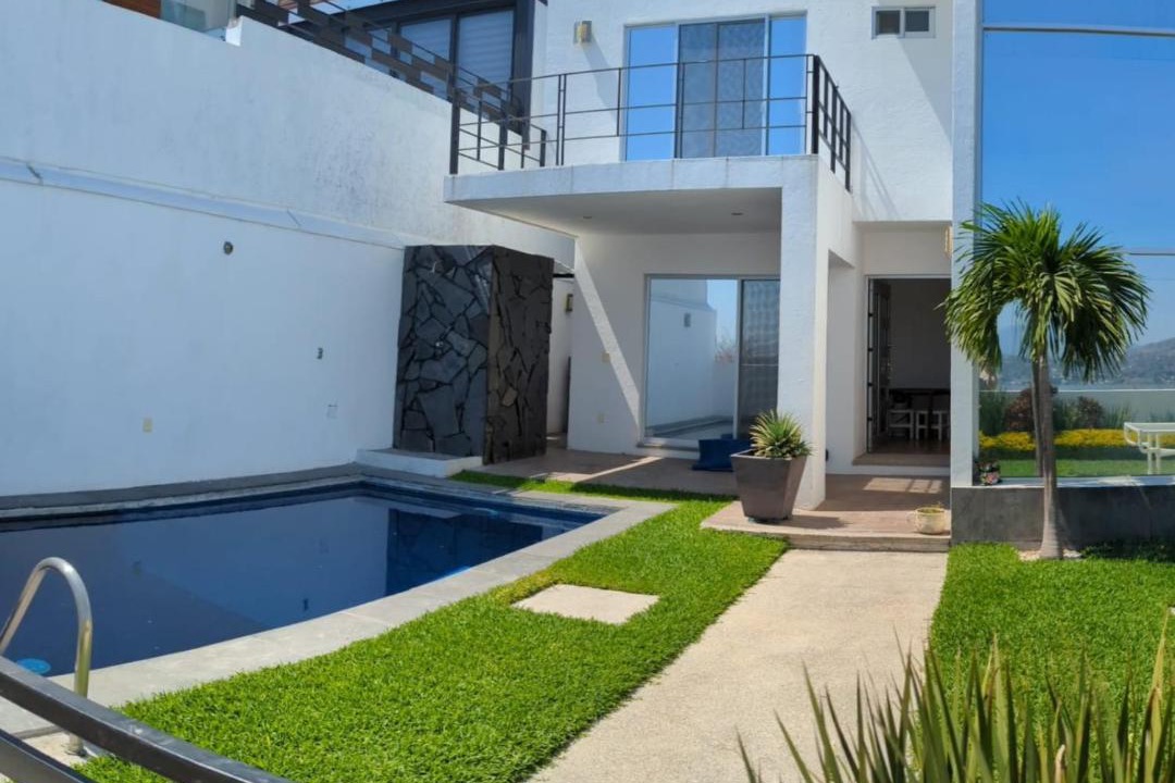 Photo of Buildings in Tequesquitengo