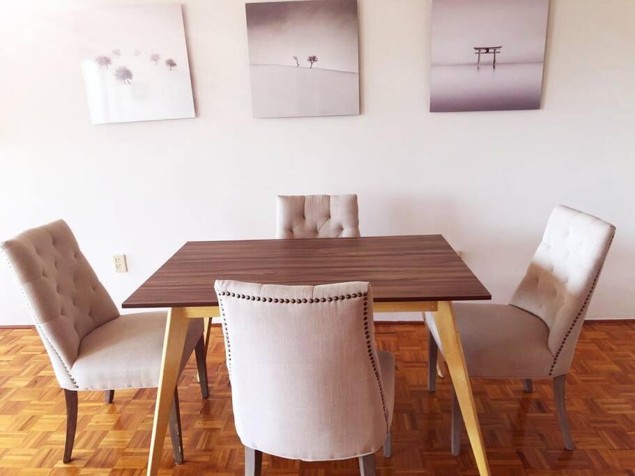 Photo of Livingroom in Santa Fe