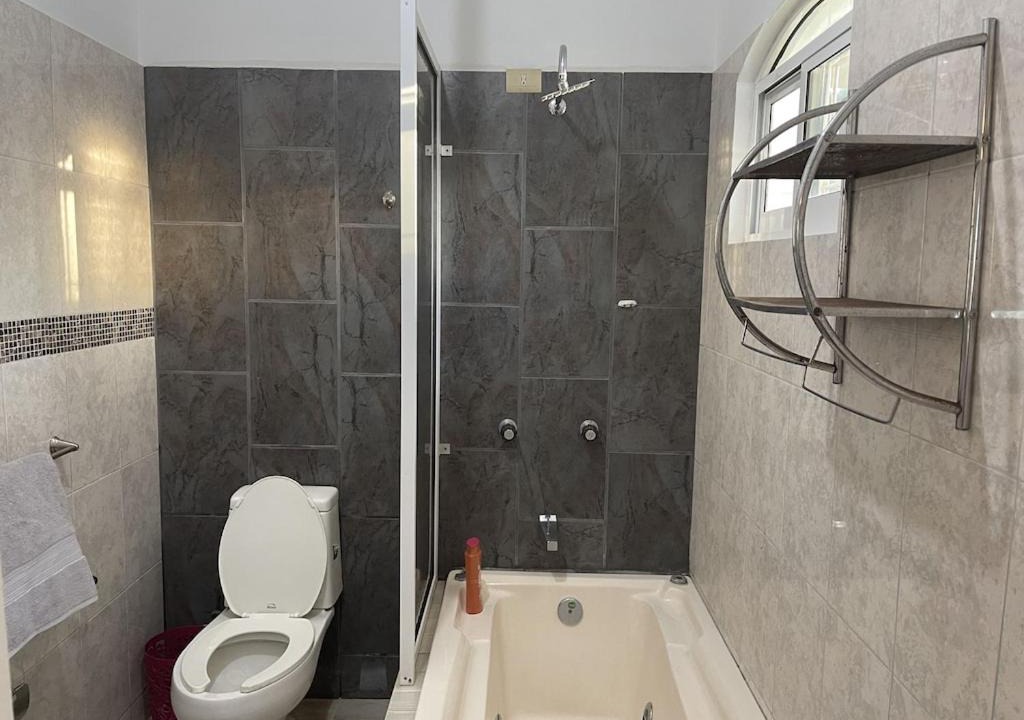 Photo of Bathroom in Perula