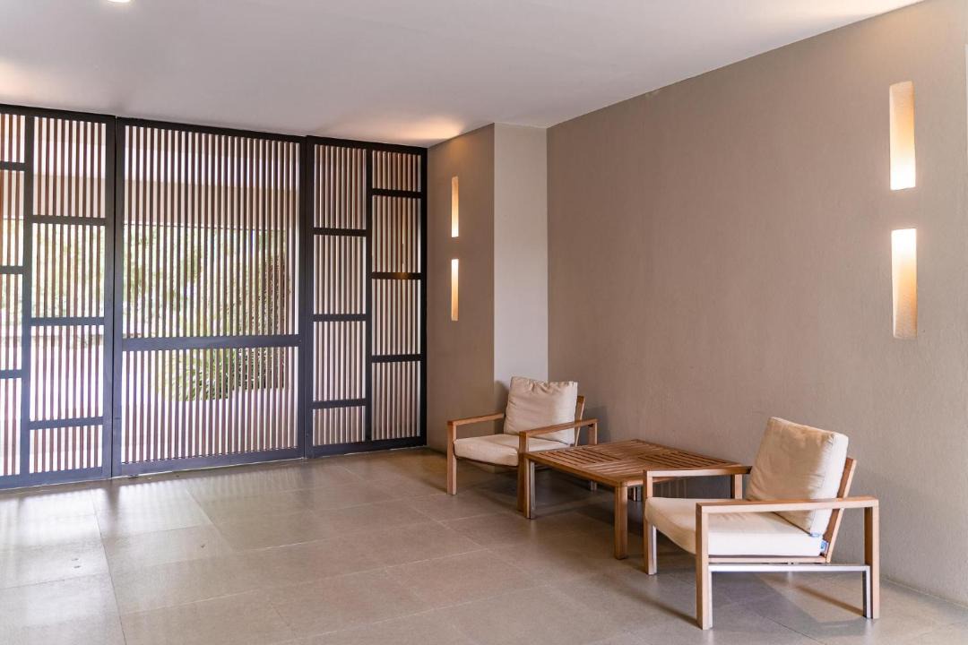 Photo of Others in R