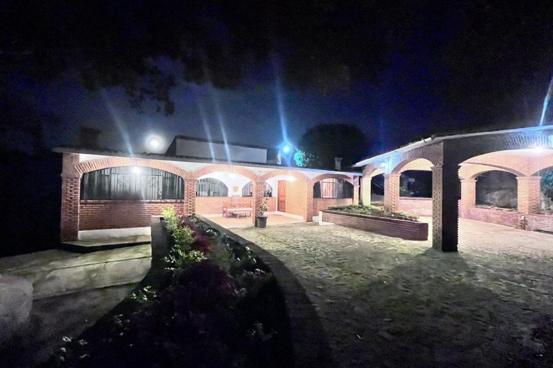 Photo of Buildings in Villa del Carbon