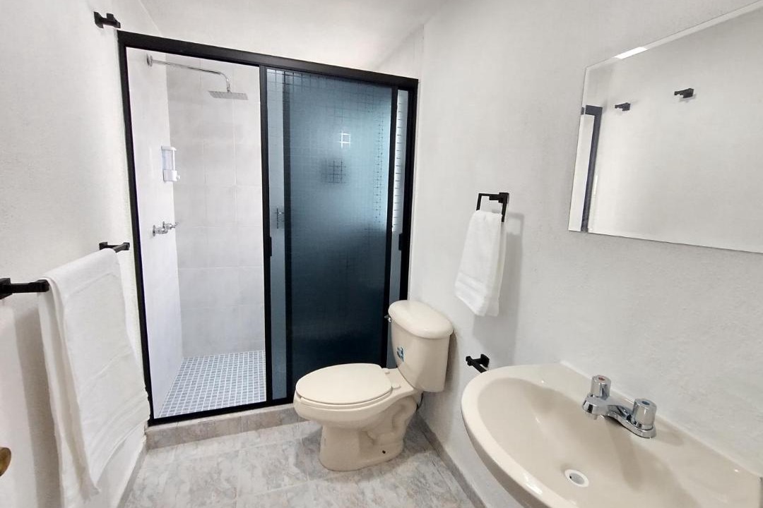 Photo of Bathroom in Leon