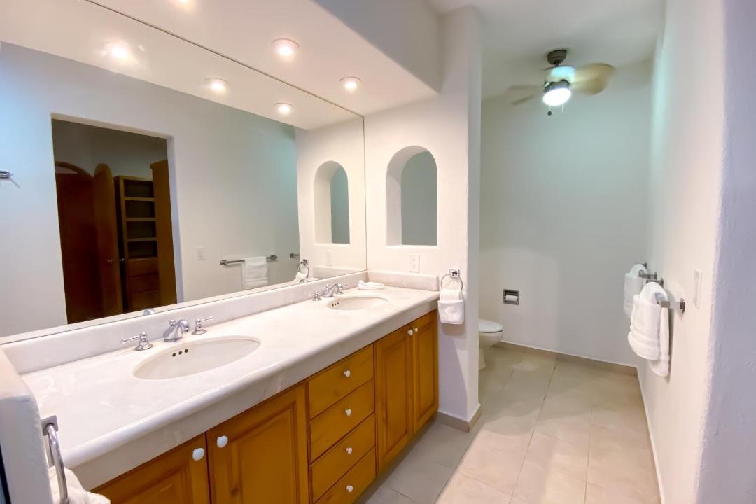 Photo of Bathroom in Zona Hotelera