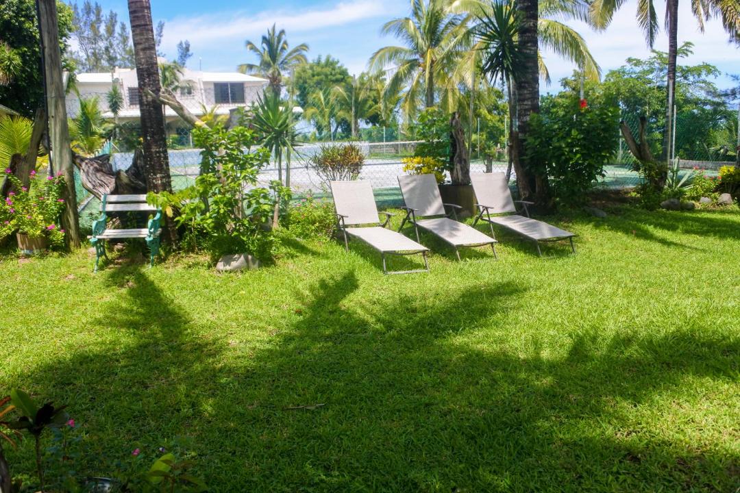 Photo of Others in Anton Lizardo