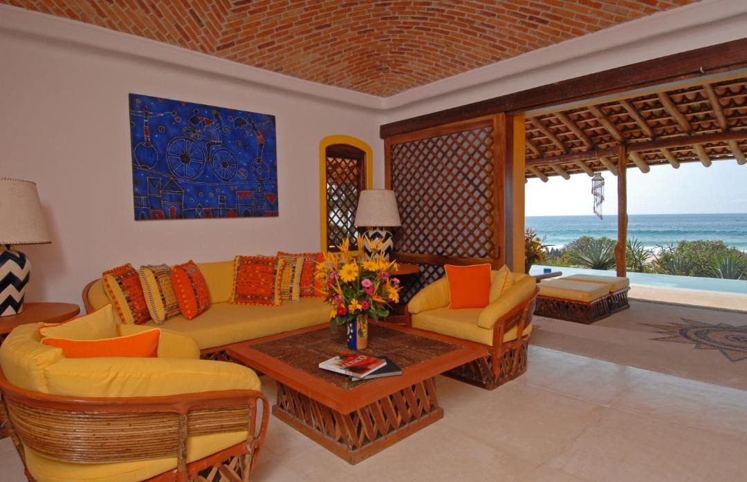 Photo of Others in Quemaro