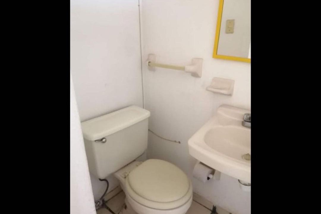 Photo of Bathroom in zona dos extendida