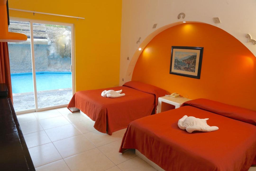 Photo of Bedroom in R