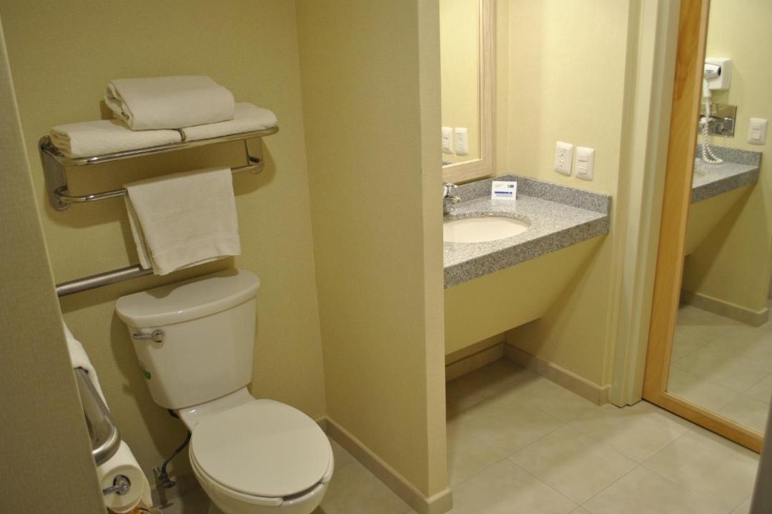 Photo of Bathroom in Toluca