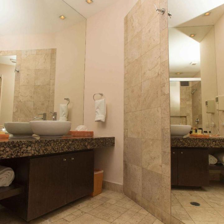Photo of Bathroom in Lomas de Santa Fe