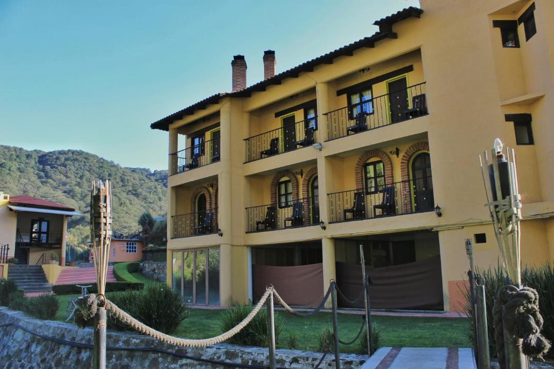 Photo of Buildings in Mineral del Monte