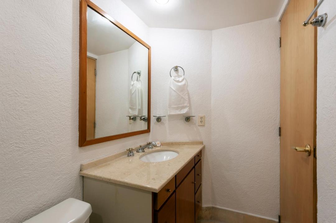Photo of Bathroom in Bosques de las Lomas