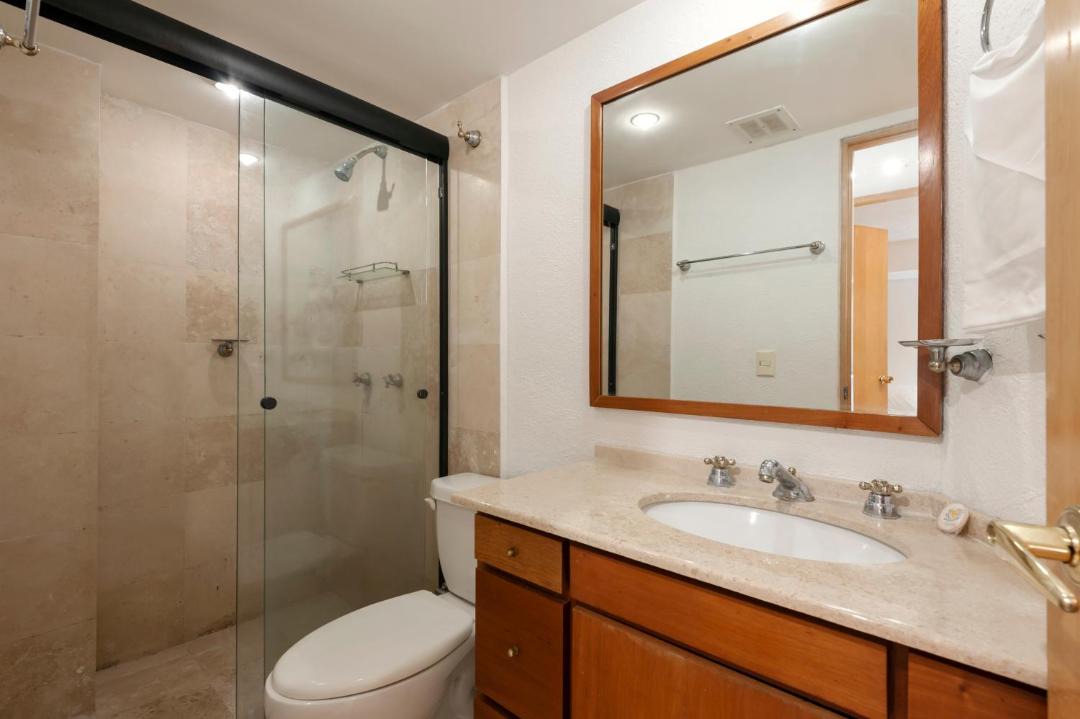 Photo of Bathroom in Bosques de las Lomas