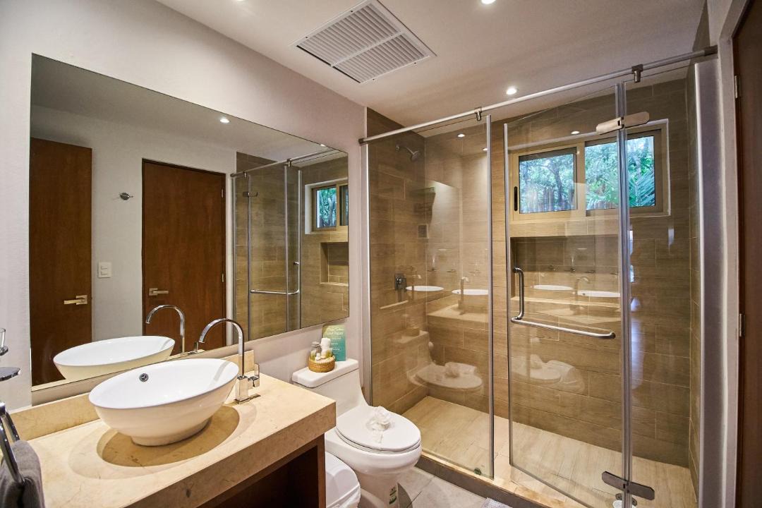 Photo of Bathroom in Zama