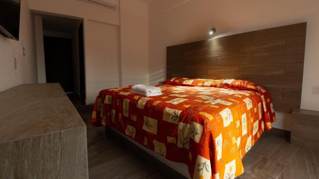 Photo of Bedroom in R