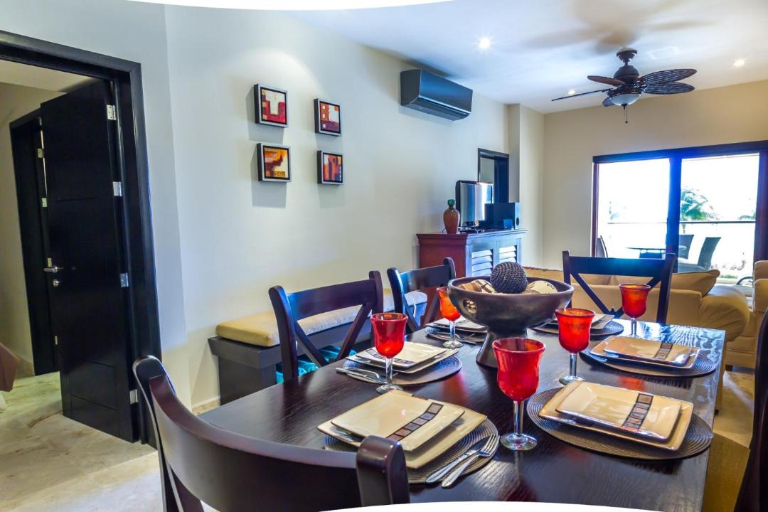 Photo of Livingroom in Downtown