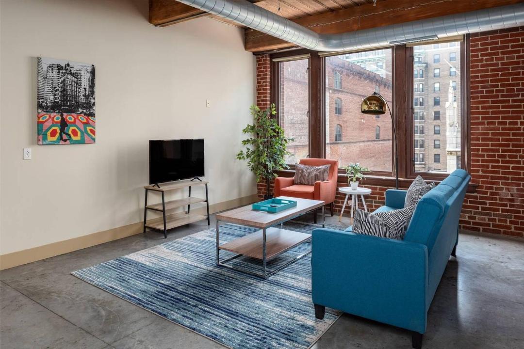 Photo of Livingroom in Downtown West