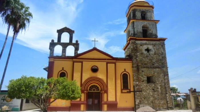 Photo of Buildings in Aquismon