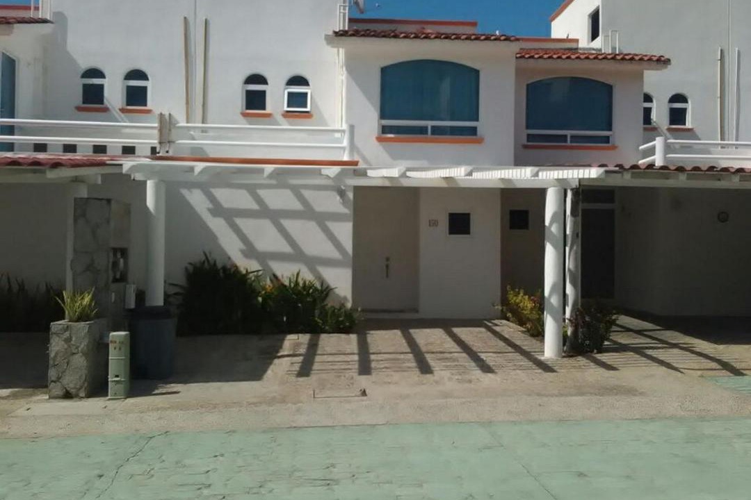 Photo of Buildings in Granjas del Marques