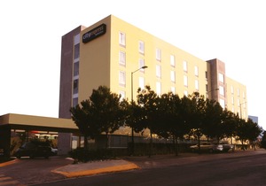 City Express Saltillo Norte