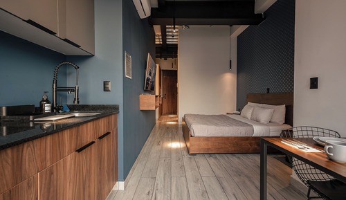 Deluxe Loft, 1 King Bed, Ensuite, City View (1)