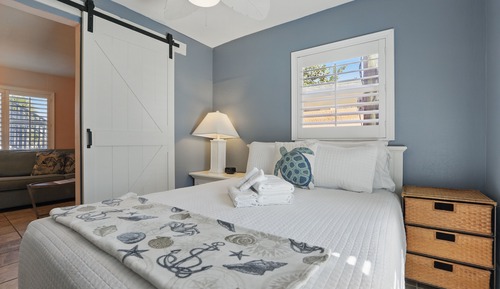 Deluxe Suite, 1 Queen Bed with Sofa bed (ONE)