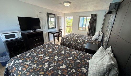 Standard Room, 2 Double Beds