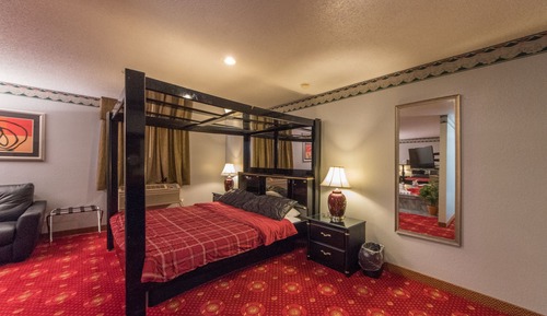 Romantic Suite, 1 King Bed, Smoking
