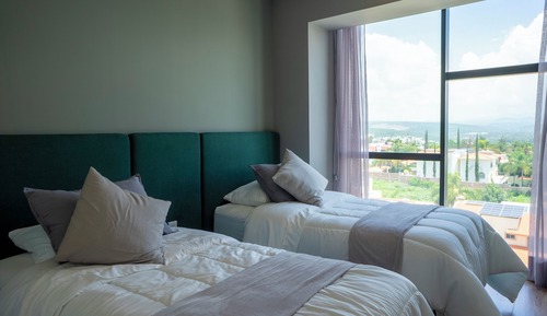 Luxury Apartment, Balcony, Mountain View