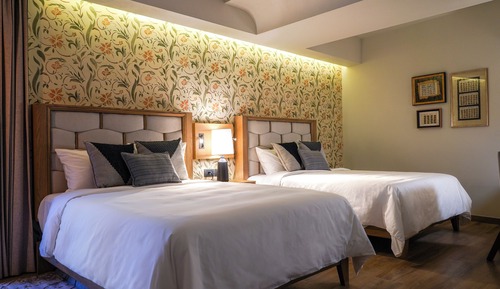 Junior Double Room, 2 Queen Beds, Courtyard View