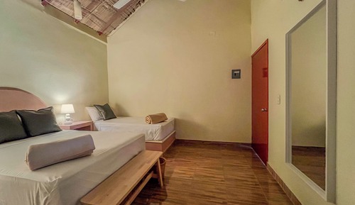 Superior Triple Room, Multiple Beds
