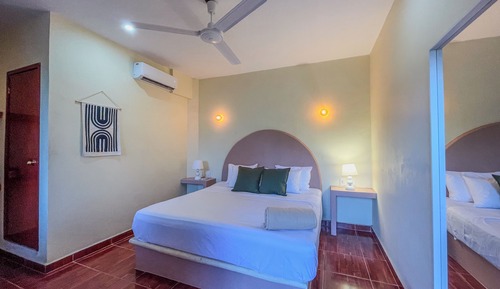 Superior Room, 1 King Bed