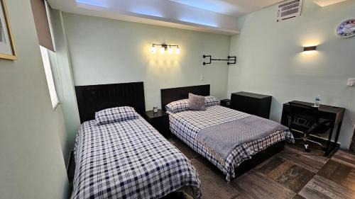 Deluxe Family Room