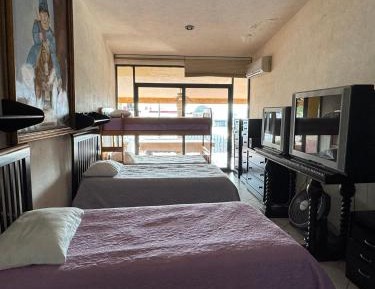 6-Bed Mixed Dormitory Room