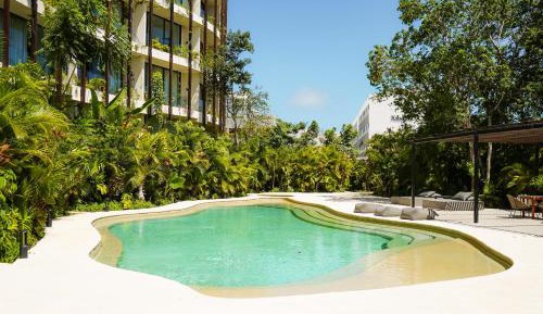 Studio Apartment with Balcony