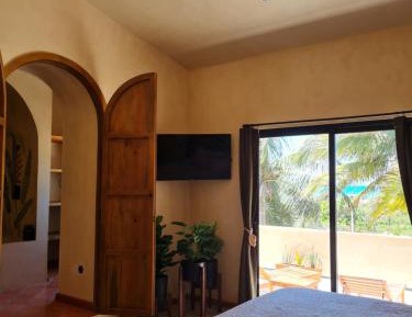 Deluxe Double Room with Balcony and Sea View