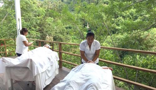 Quadruple Room with Private Bathroom