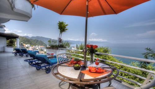 Eight-Bedroom Villa with 3 Private Pools